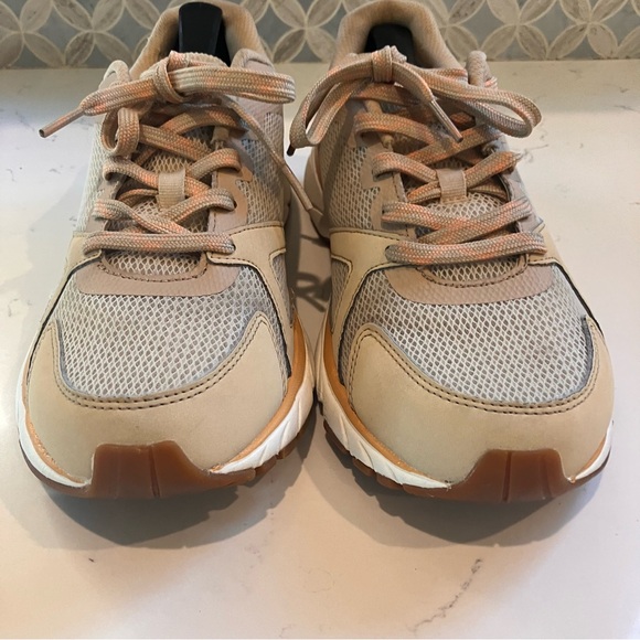 Vionic Tokyo Beige Low Lace 1st Ray Technology Fashion Sneakers Women's Size 11 - Picture 5 of 11